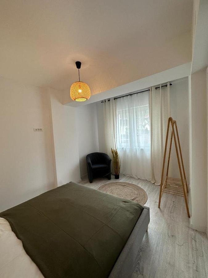 City Center Accommodation 111 Resita Exterior foto